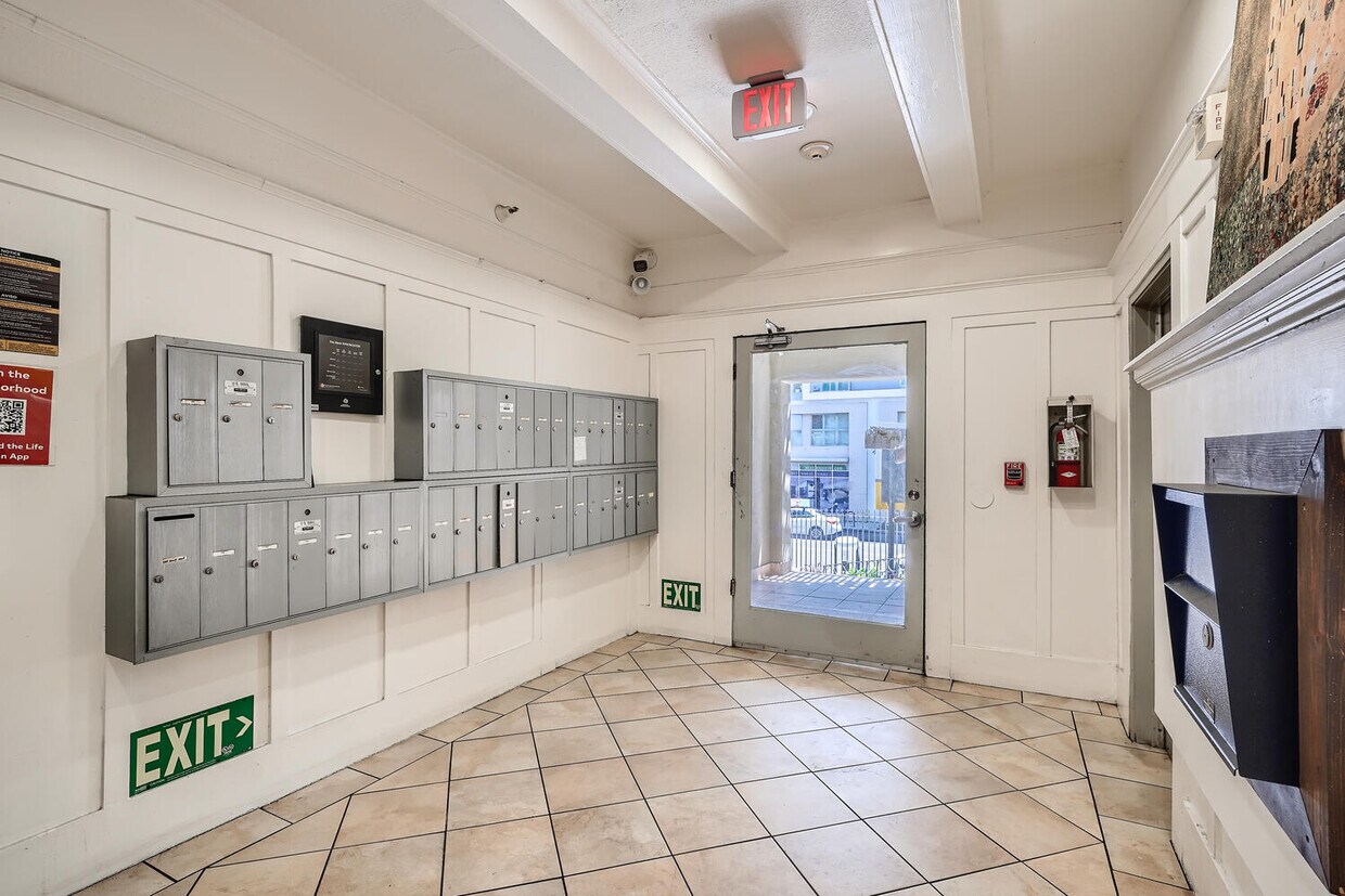 South Virgil Apartments Apartments in Los Angeles, CA Westside Rentals