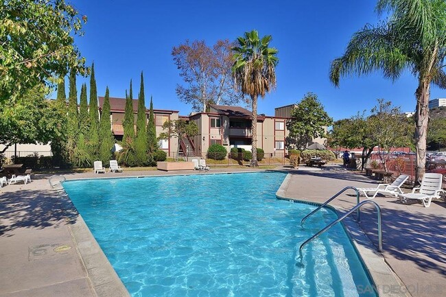 Foto del edificio - 5482 Adobe Falls Rd