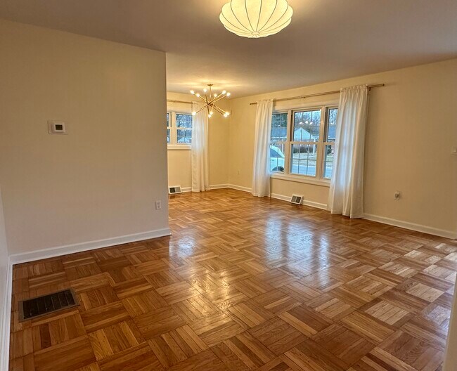 Foto del edificio - 108 Homewood Rd