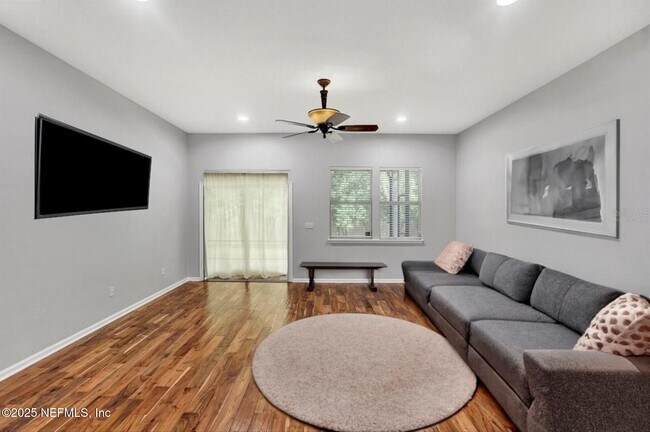Building Photo - 3060 Plantation Ridge Dr