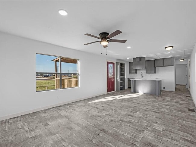 Building Photo - 1424 Rd 5708