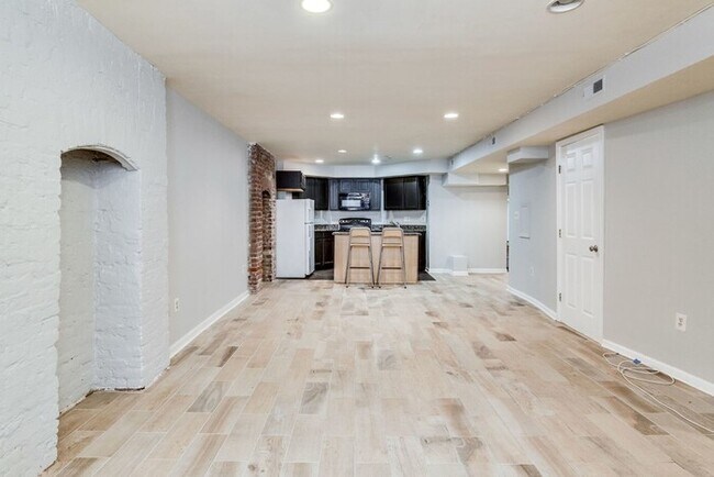Foto del edificio - 3143 N St NW