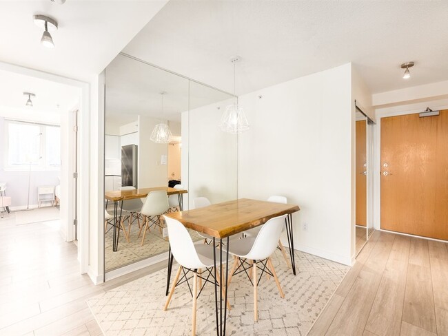 Building Photo - 63 Keefer Pl