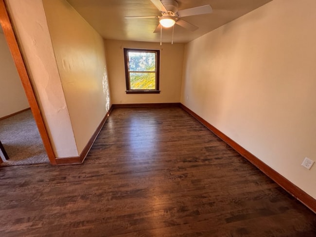 Foto del edificio - 916 Milwaukee Ave