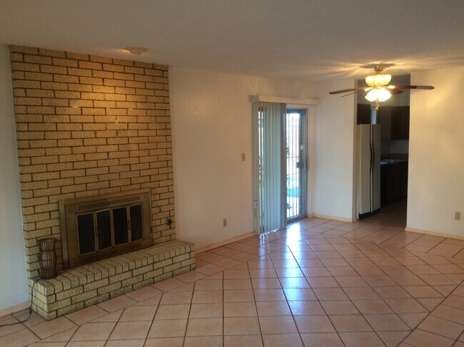 LR/DR pprn to porch and patio - 1810 Jack Nicklaus Dr