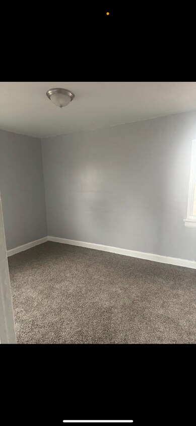 Building Photo - 9950 - 52 Ward