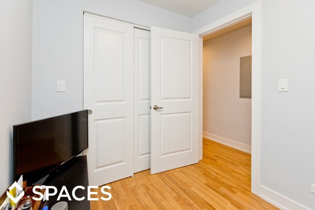 Building Photo - 3121 N Monticello Ave