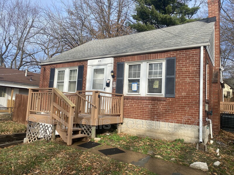 515 Estelle Ave, Ferguson, MO 63135 House Rental in Ferguson, MO