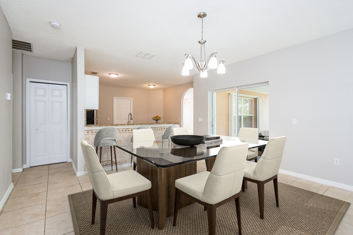 Foto principal - 623 Cotulla Dr