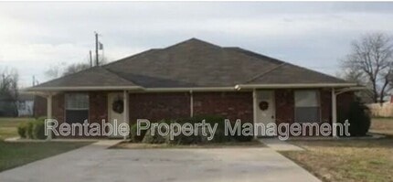 Building Photo - 1104 Turkey Creek Ct
