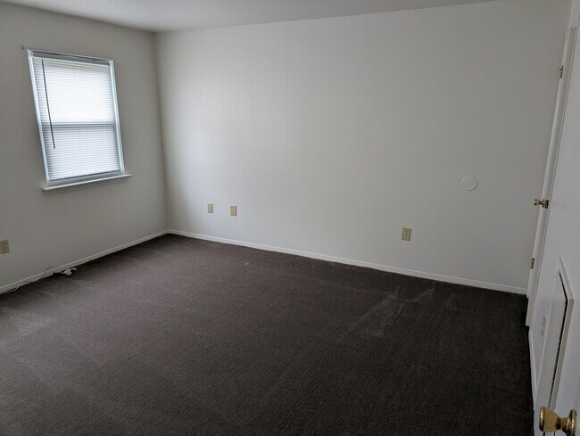 Foto del edificio - 1001 White Oak Rd