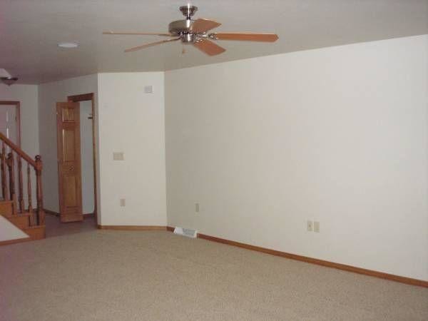 Building Photo - 3 bedroom in Suamico WI 54173