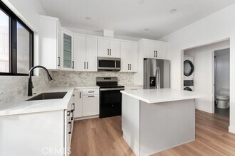 Building Photo - 19952 Archwood St