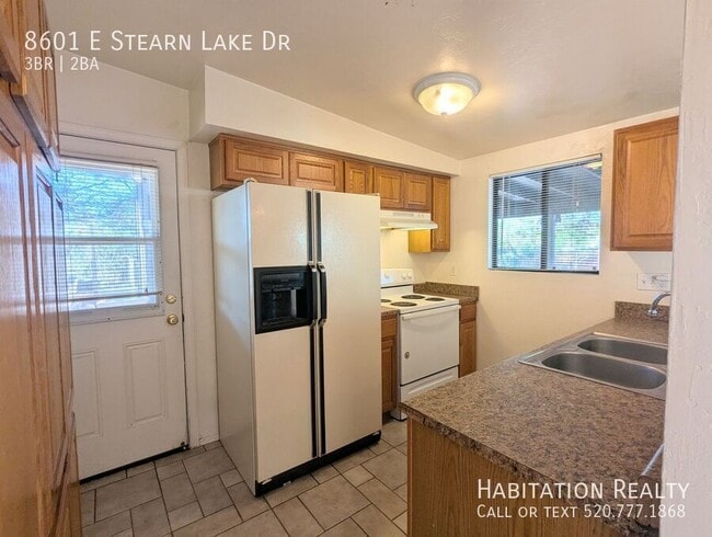 Foto del edificio - 8601 E Stearn Lake Dr