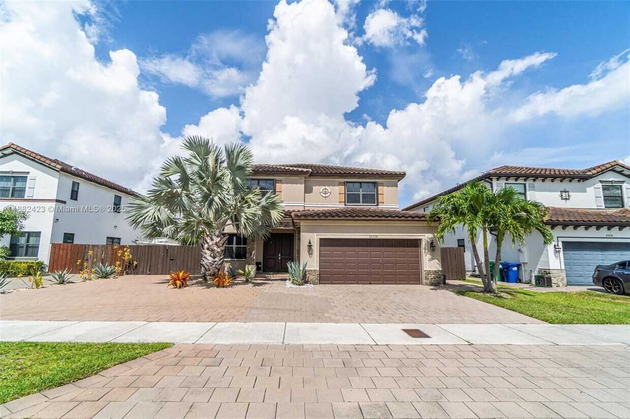 Primary Photo - 25224 SW 118th Ave