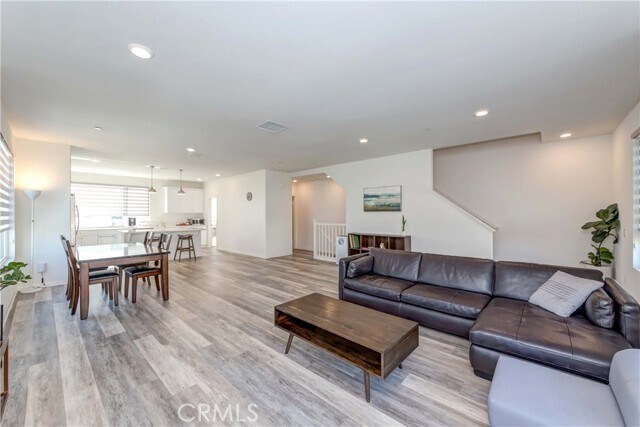 Foto del edificio - 8029 Cypress Ln