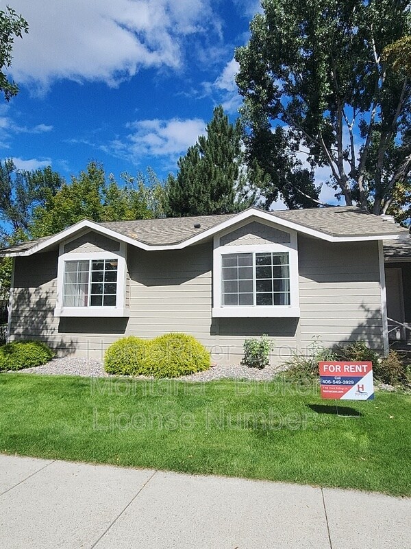 Building Photo - 2720 Crystal Ct