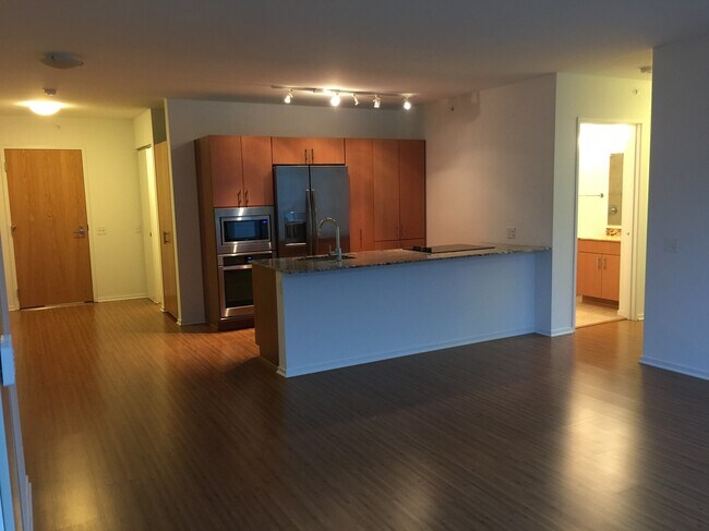 Foto del edificio - 300 E North Water St