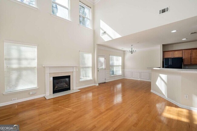 Foto del edificio - 418 Mountain View Ln