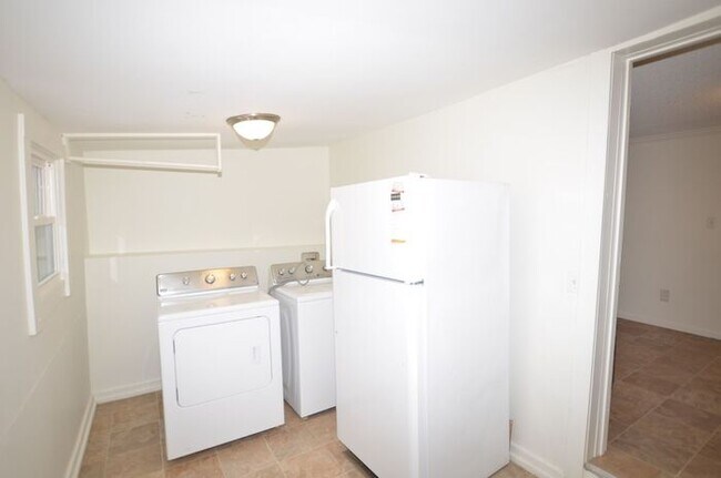 Foto del edificio - Move-in Ready!