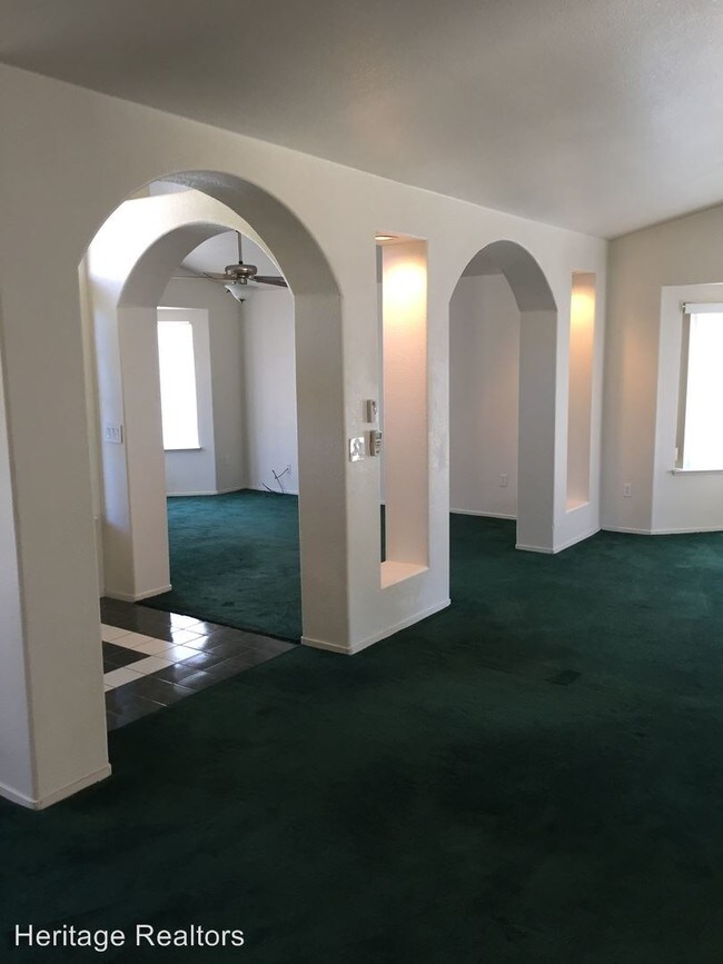 Foto del edificio - 271 Riviera Dr