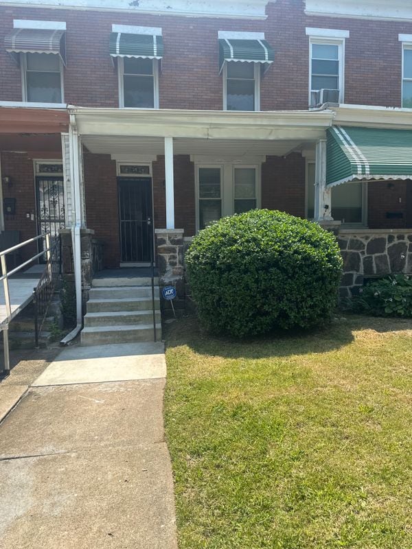 Primary Photo - 25 S Monastery Ave