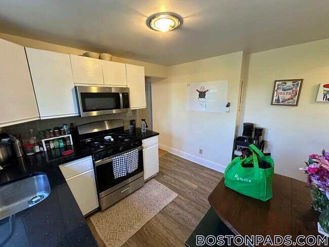 Foto del edificio - 1145 Boylston St