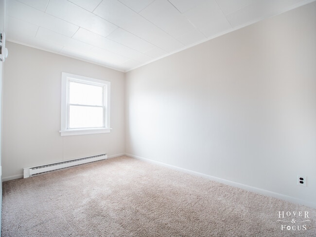 Building Photo - 3413 W Elm St