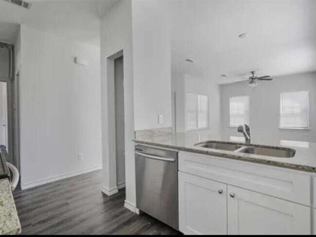 Foto del edificio - 3 Bedroom Single Family Home in Fort Worth