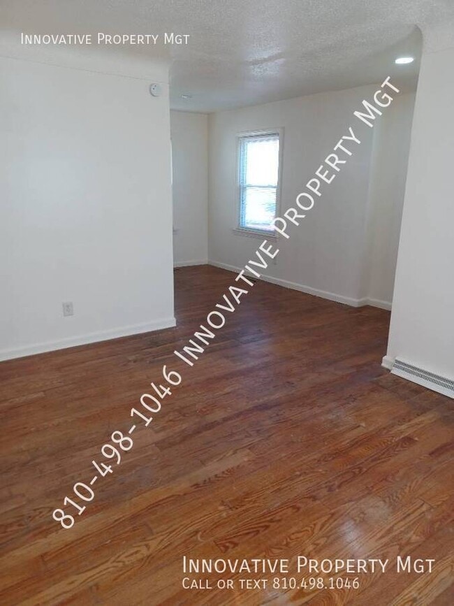 Building Photo - 2610 Mountain Ave