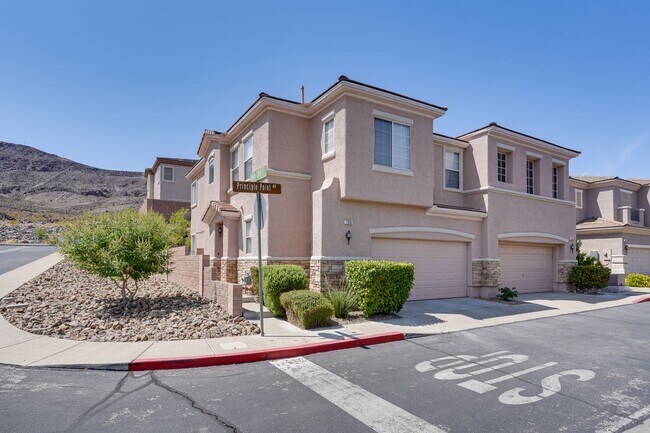 Foto del edificio - 703 Principle Point Ave