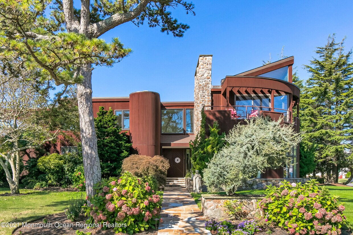 607 3rd Ave, Spring Lake, NJ 07762 House for Rent in Spring Lake, NJ