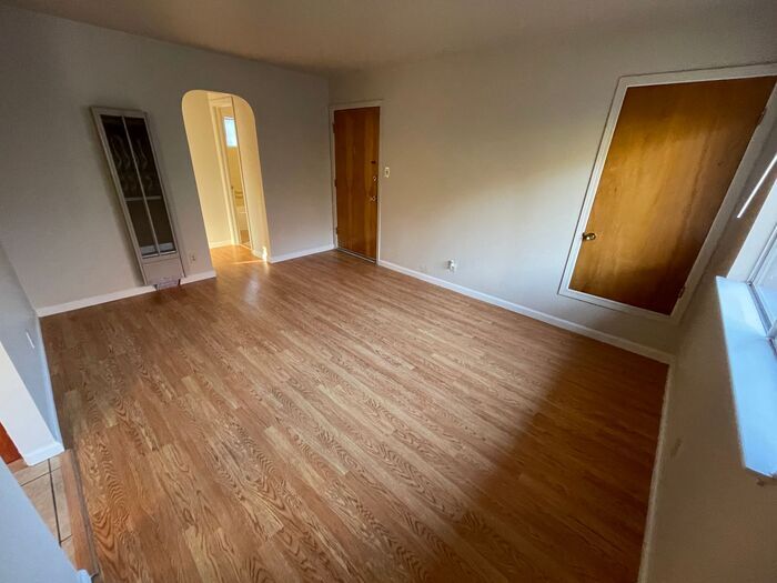 Foto principal - 2715 D St