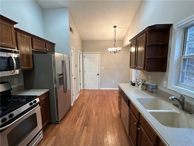 Building Photo - 2981 Beck Ln