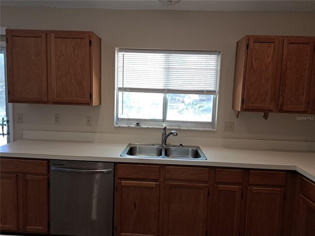 Building Photo - 7481 Bordwine Dr