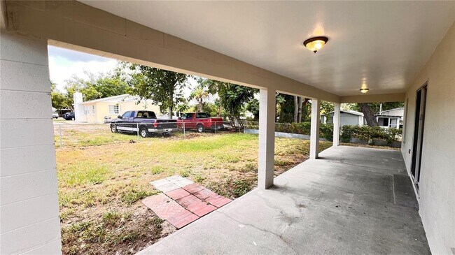 Building Photo - 116 S Normandale Ave