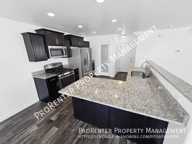 Foto del edificio - 15171 Gallant Dr