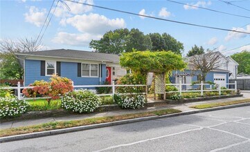 Building Photo - 45-47 Clym Street