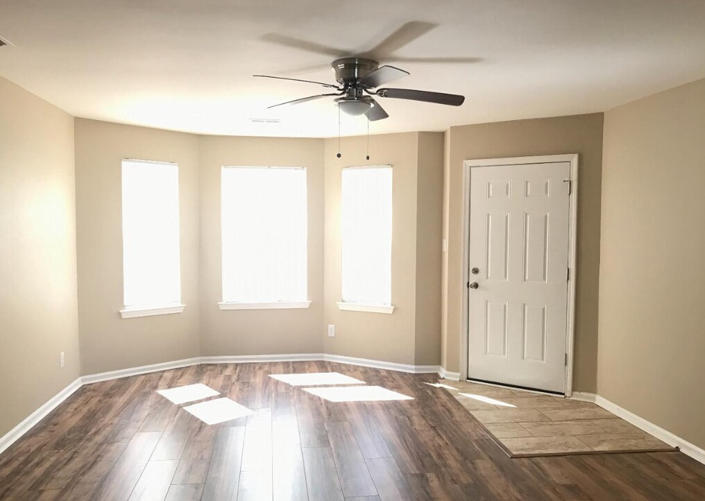 37 Hopewell Ln, Sicklerville, NJ 08081 Townhome Rentals in