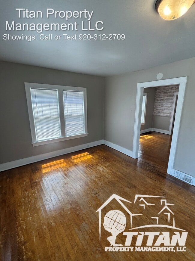 Building Photo - 929 Wisconsin St