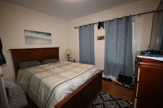 Building Photo - 12 Athol St