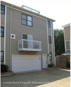 Foto principal - 3 br, 3 bath House - 2300 Merry Oaks Court