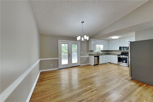 Building Photo - 3702 Pine Brook Dr