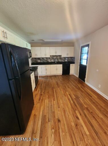 Foto del edificio - 4282 Forest Blvd