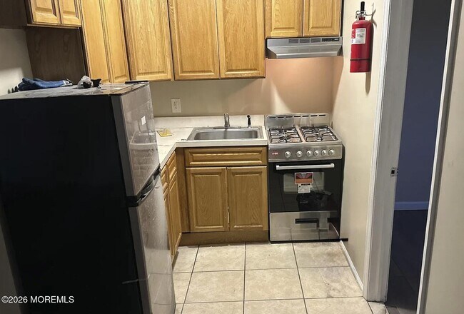 Foto del edificio - 39 Sampson Ave