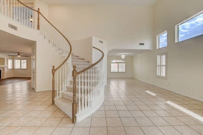 Building Photo - 8913 Arabian Filly Ave