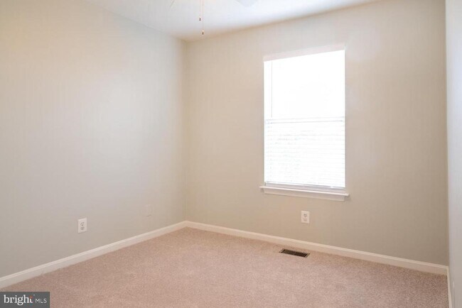 Building Photo - 20680 Southwind Terrace