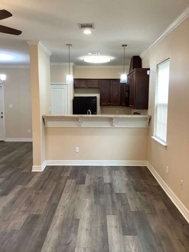 Building Photo - ***BROOKWOOD,SOUTHERN HILLS, HYDE PARK****