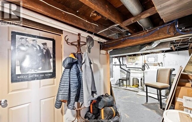 Photo du bâtiment - 374 Rankin Ave