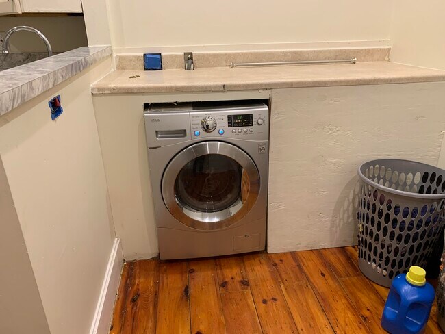 Foto del edificio - 2 Centre Street Ter